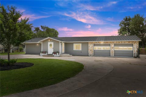 Photo of 9725 Bock Road, Buda, TX 78610 (MLS # 616380)