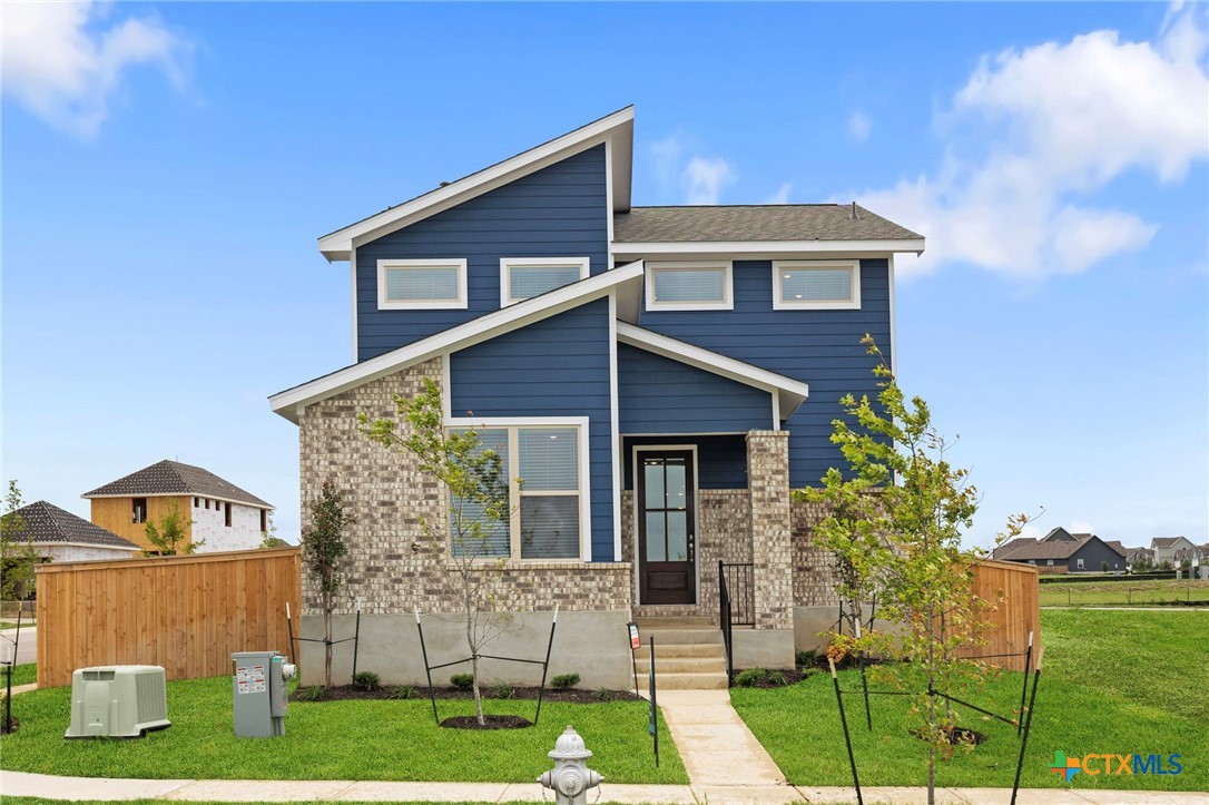 705 Salamander Street