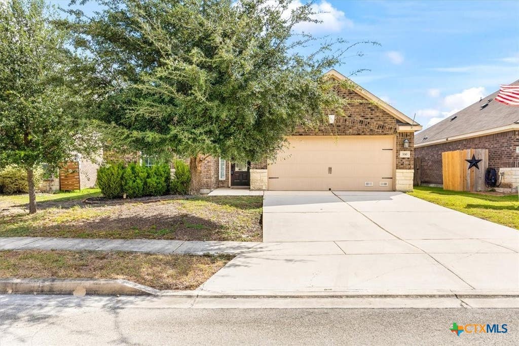 Photo of 330 Callalily, New Braunfels, TX 78132 (MLS # 622714)