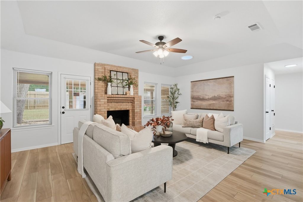 Photo of 6 St Andrews Place, Belton, TX 76513 (MLS # 611163)