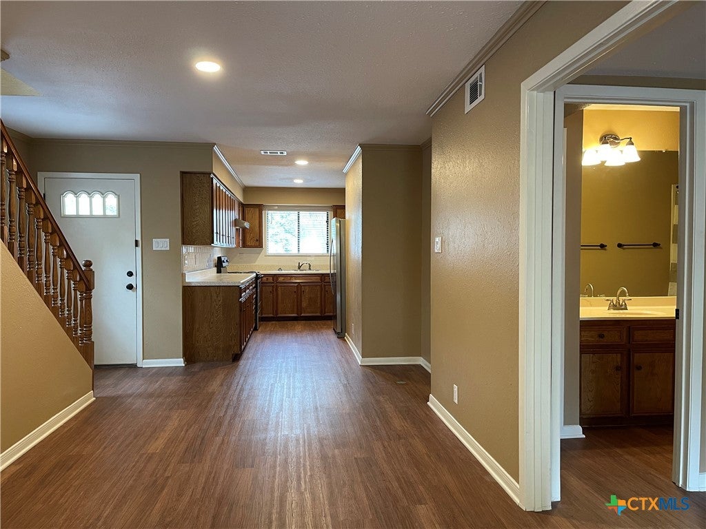 Photo of 105 Blanco Street, San Marcos, TX 78666 (MLS # 626125)