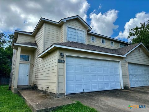 Photo of 130 Cedargrove, San Marcos, TX 78666 (MLS # 612182)