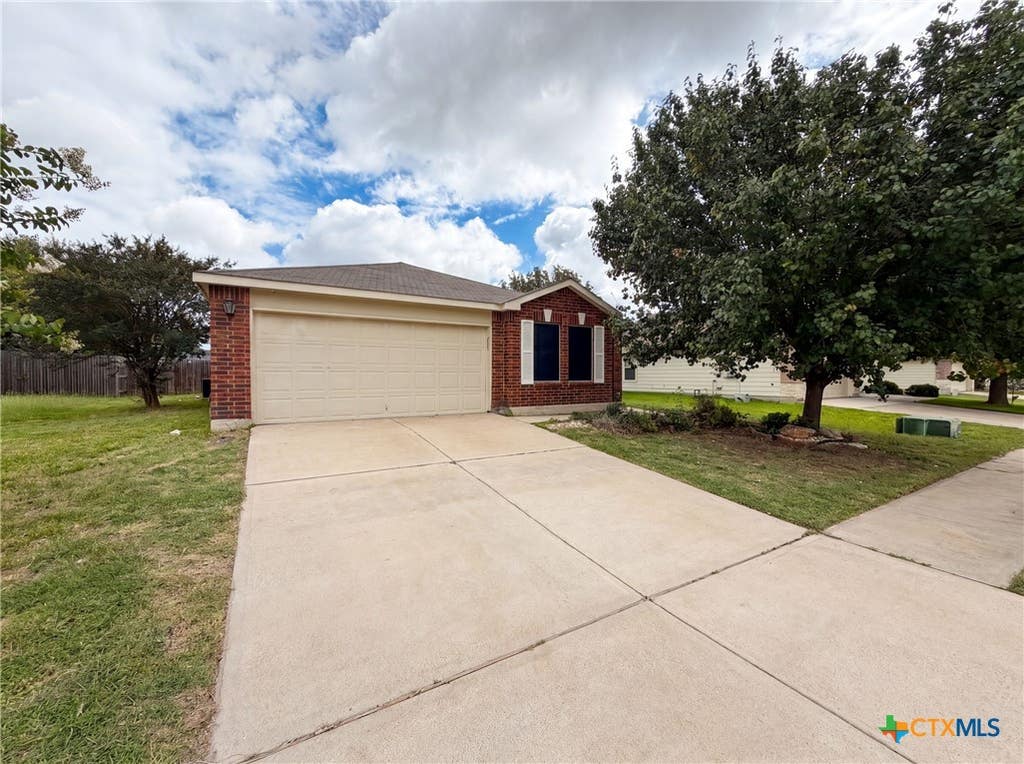 Photo of 413 E Vega Lane, Killeen, TX 76542 (MLS # 616707)