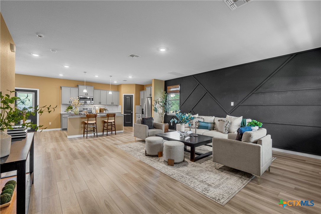 3909 Lorenzen Court