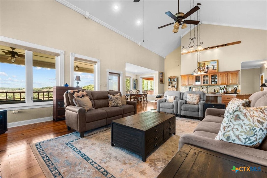 1500 County Road 161