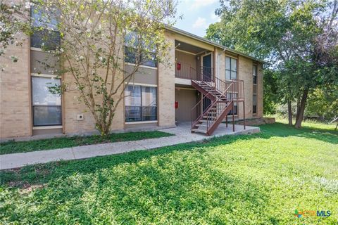 Photo of 229 Craddock Avenue, San Marcos, TX 78666 (MLS # 601363)