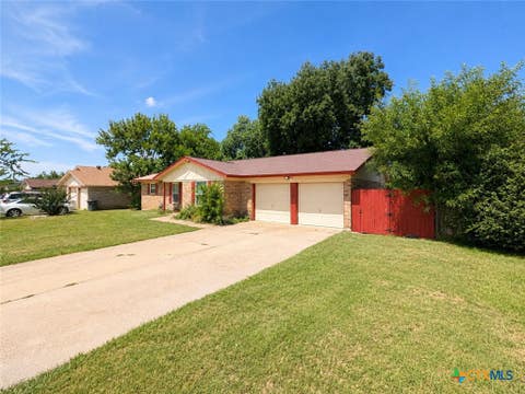 Photo of 1709 Shoemaker Drive, Killeen, TX 76543 (MLS # 621632)