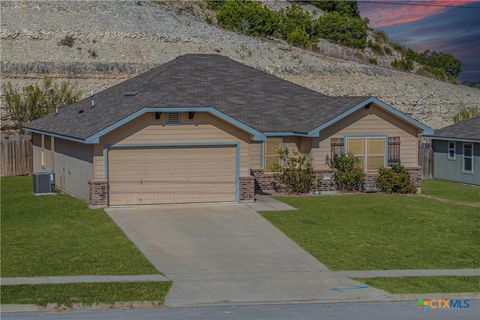 Photo of 1704 Cline Drive, Copperas Cove, TX 76522 (MLS # 596190)