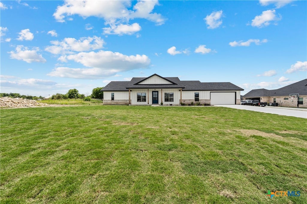 Photo of 138 Dana Point Road, Lorena, TX 76655 (MLS # 616658)