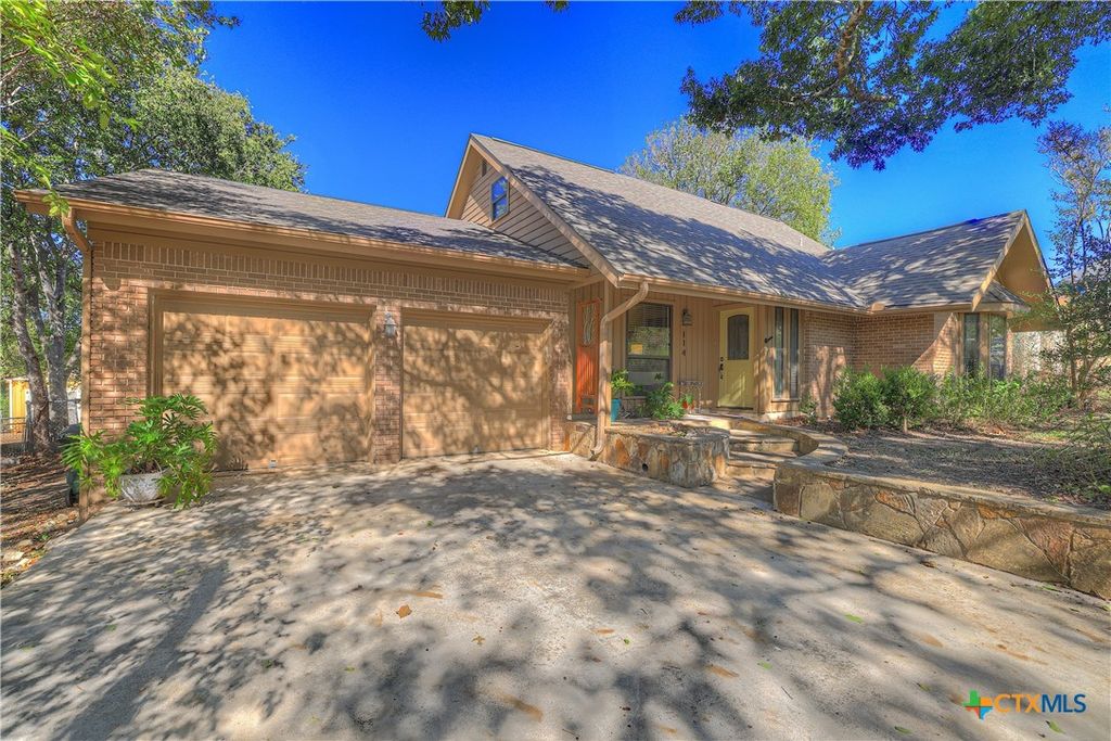 Photo of 114 Algarita Street, San Marcos, TX 78666 (MLS # 596881)