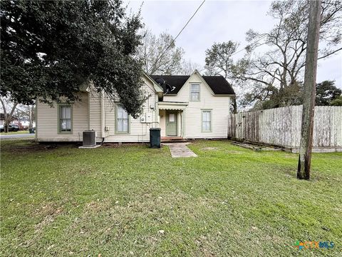 A home in El Campo