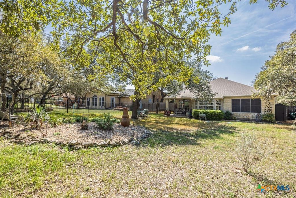 Photo of 15 Palmer Lane, Wimberley, TX 78676 (MLS # 610430)