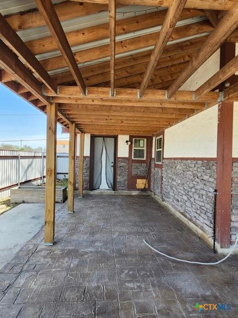 Photo of 303 N 7th Street, Copperas Cove, TX 76522 (MLS # 607840)