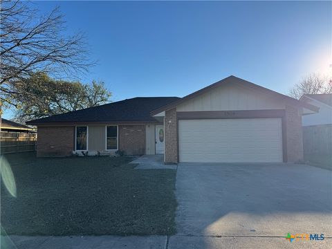 Photo of 2504 Hanson Road, Killeen, TX 76543 (MLS # 599561)