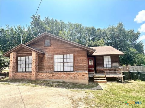 Photo of 44 Clark Street, San Marcos, TX 78666 (MLS # 614428)