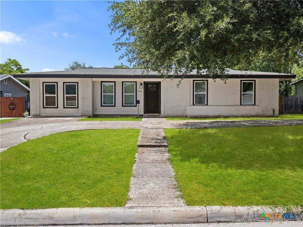 Photo of 503 Pickwell Drive, San Antonio, TX 78223 (MLS # 613579)