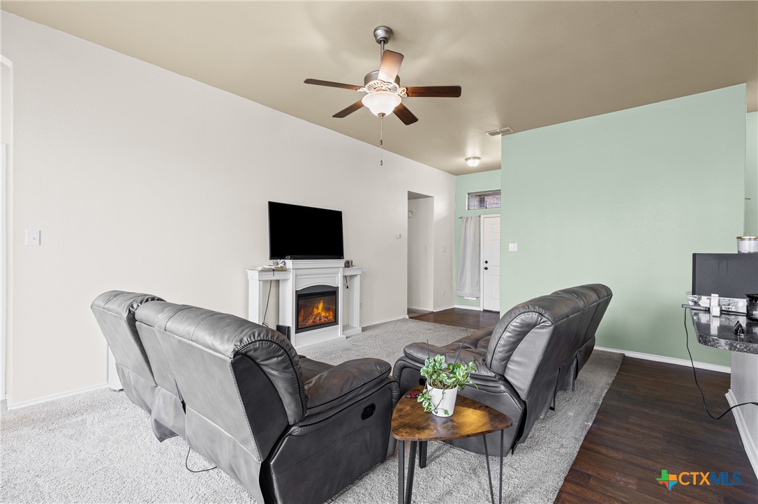 1123 Jamestown Drive