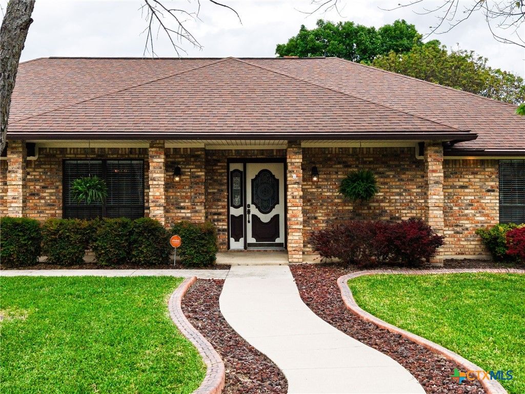 Photo of 1313 Sparrow Trail, Copperas Cove, TX 76522 (MLS # 609905)