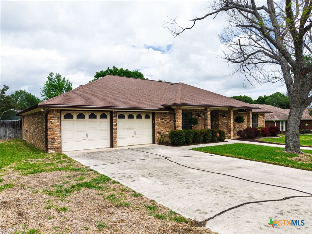 1313 Sparrow Trail