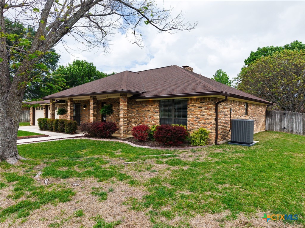 1313 Sparrow Trail