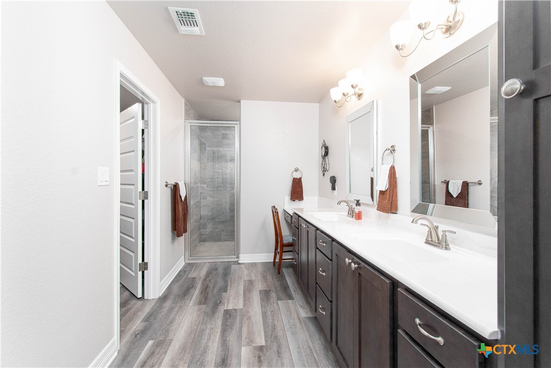 Troy, Texas 76579, United States, 4 Bedrooms Bedrooms, ,2 BathroomsBathrooms,Residential,Active,96337