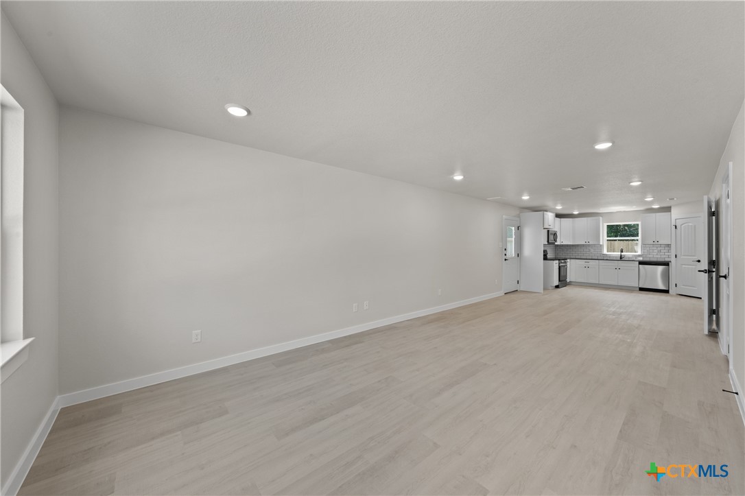 1407 Martin Luther King Jr Lane