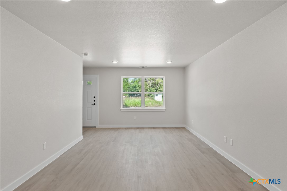 1407 Martin Luther King Jr Lane