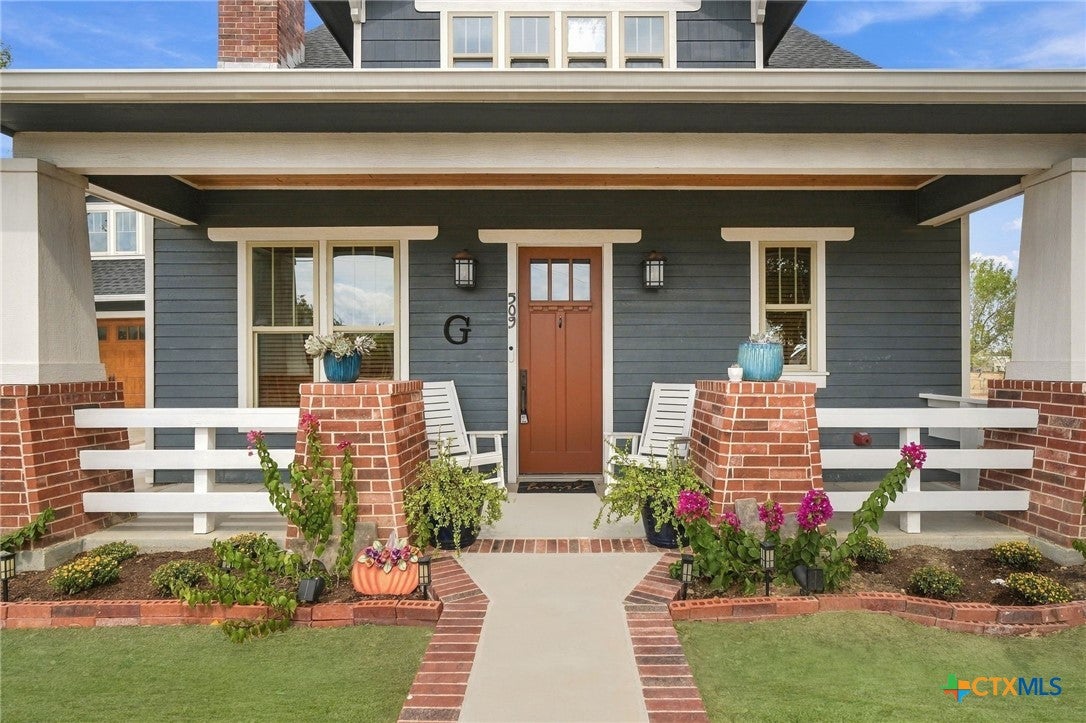 509 E Wendel Street