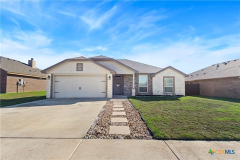 Photo of 4504 Molly Dyer Drive, Killeen, TX 76549 (MLS # 627810)