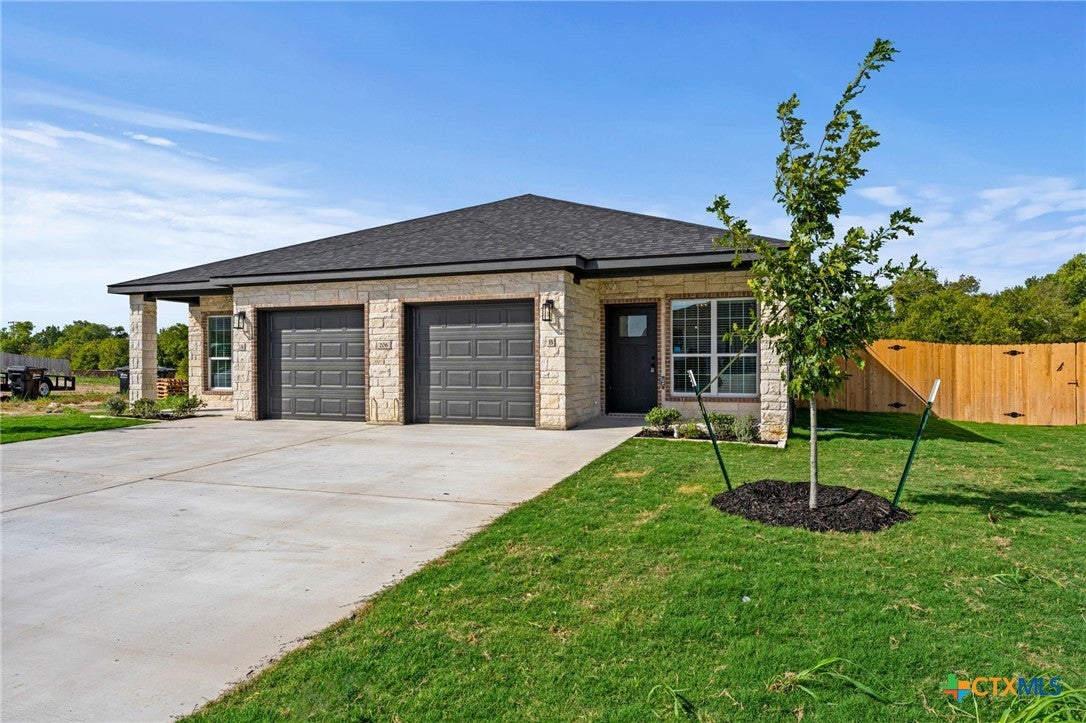 206 Dolphin Drive