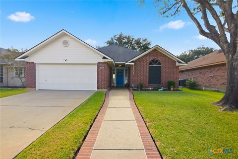 103 Belmoor Lane Victoria TX 77904