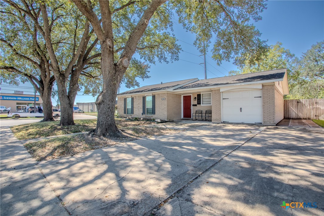 4601 Evergreen Street