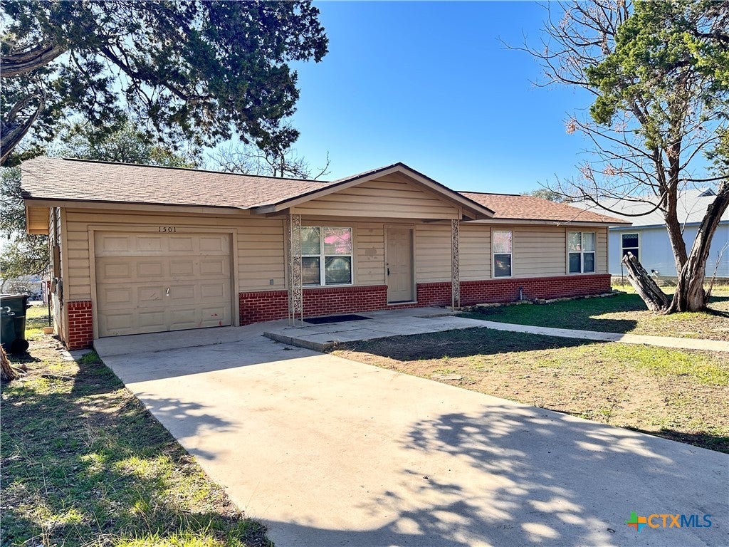 Photo of 1501 Earle Street, San Marcos, TX 78666 (MLS # 607325)