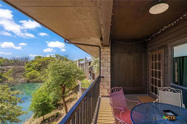 371 W LINCOLN ST APT C204, NEW BRAUNFELS, TX 78130 - Image bfffc8524da6b1c99debe8dee4b593bd/172004669