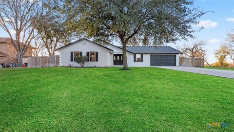 Photo of 300 Ridge Crest Drive, Seguin, TX 78155 (MLS # 616857)