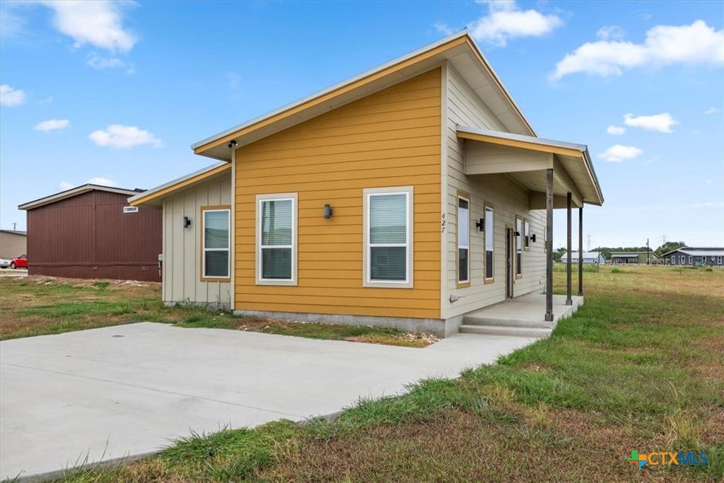 Photo of 427 Pintail Loop, San Marcos, TX 78666 (MLS # 587078)