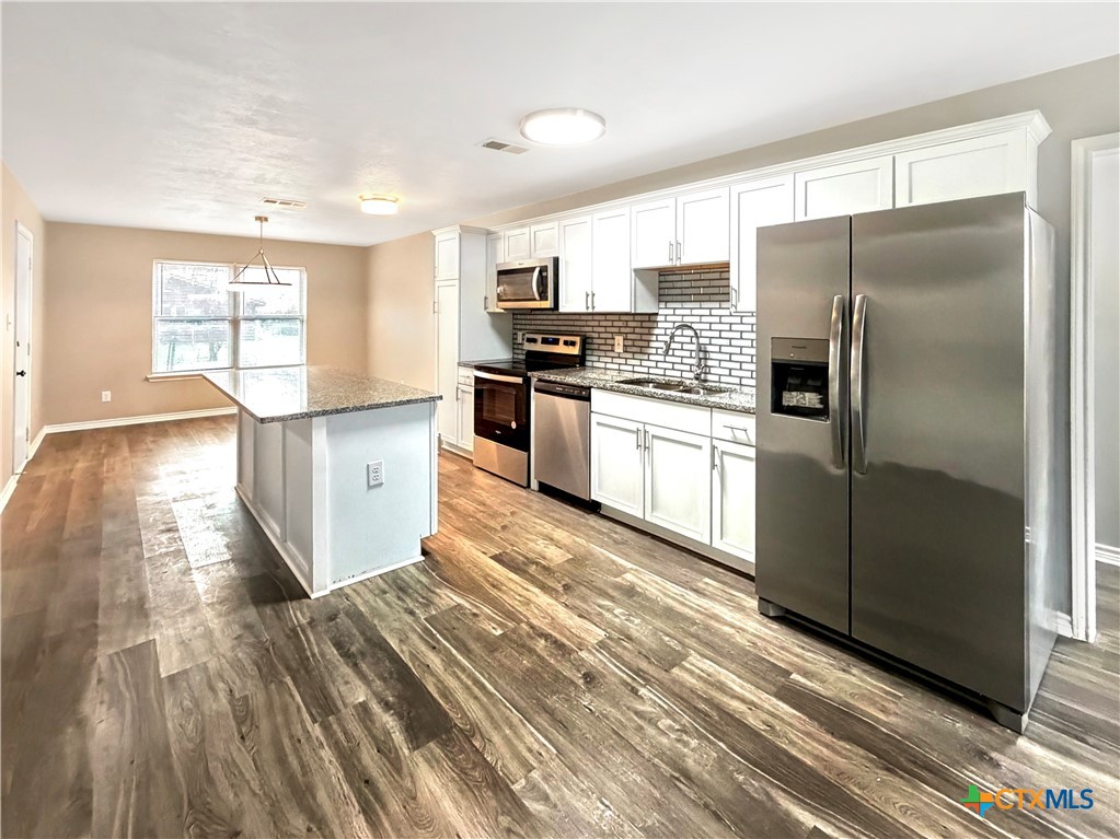 1810 Clarawood Drive