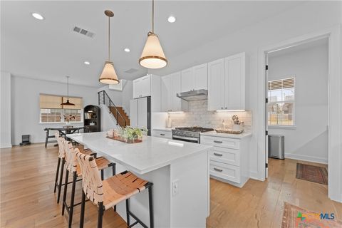 Photo of 415 Alexander Avenue, New Braunfels, TX 78130 (MLS # 606407)