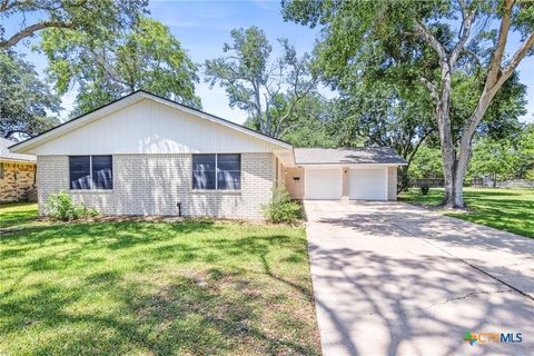 3010 Lamar Circle El Campo TX 77437