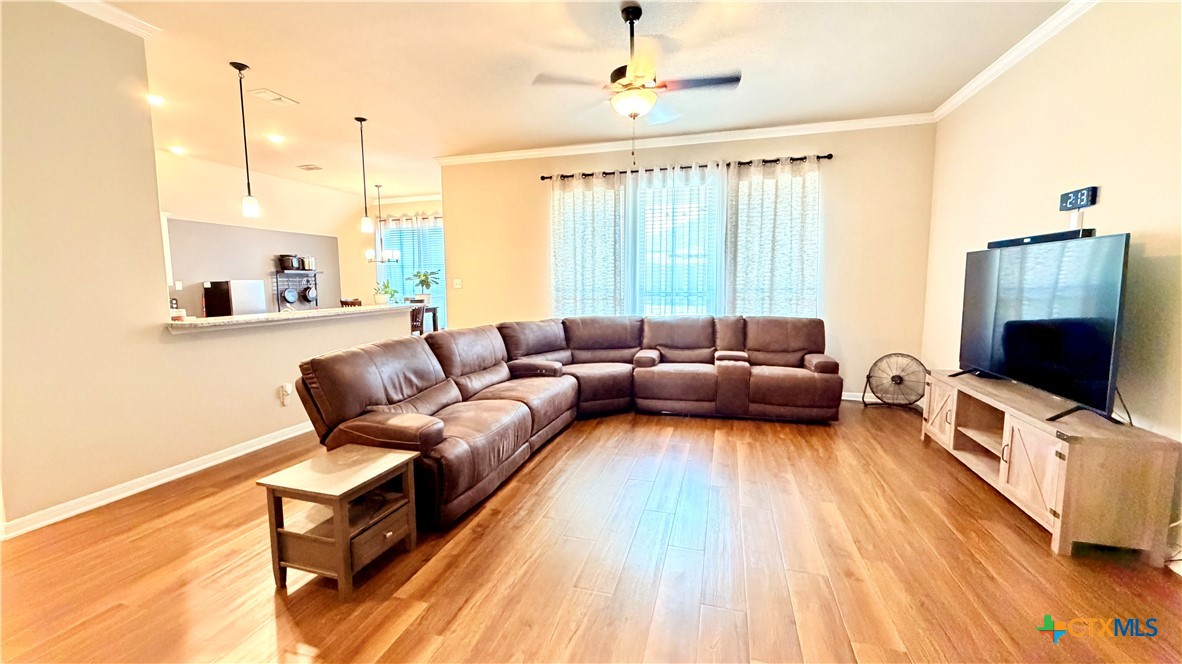 1404 Rolling Brook Drive