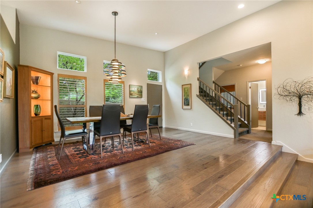 5904 Spartan Cove