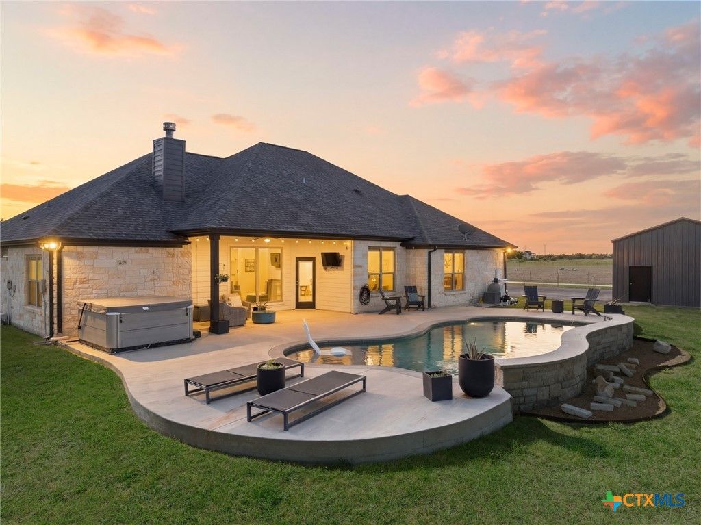 Photo of 8330 Brewster Road, Temple, TX 76501 (MLS # 610336)