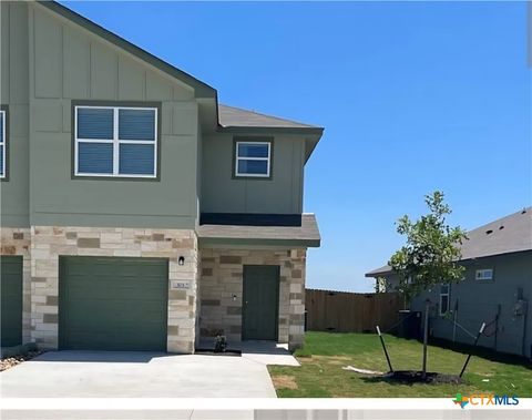 Photo of 303 Green Valley Drive, Copperas Cove, TX 76522 (MLS # 600596)
