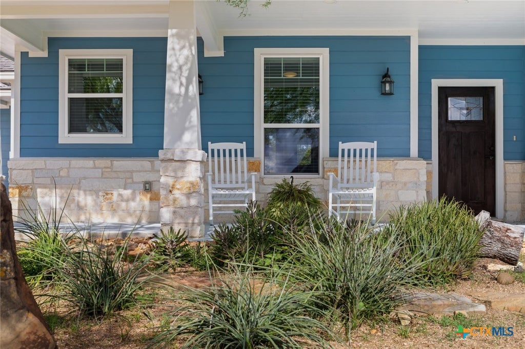 Photo of 714 Honeysuckle Drive, Edna, TX 77957 (MLS # 627538)