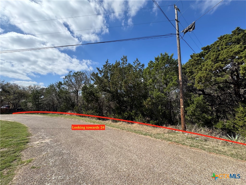 22 & 24 Canyon Circle