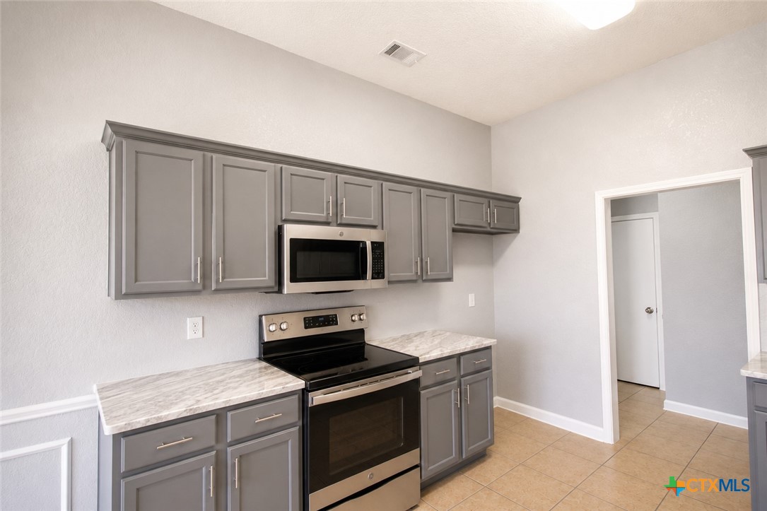 7108 Bluegrass Court