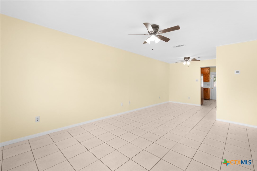 307/309 W 2nd Street