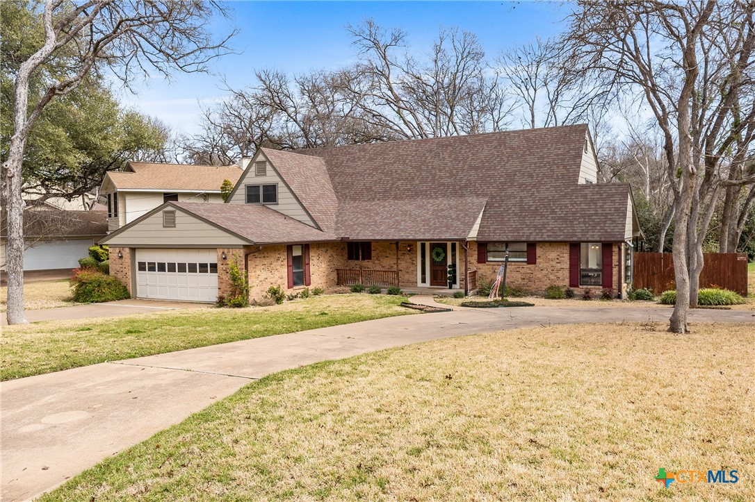 2821 Creek Side Drive