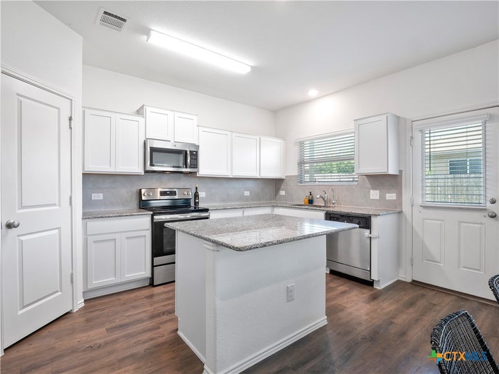 Photo 1 of 18 — 109 Comet Drive 3J, Jarrell, TX 76537