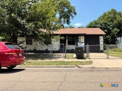 Photo of 1407 Connell Drive, Killeen, TX 76543 (MLS # 621699)